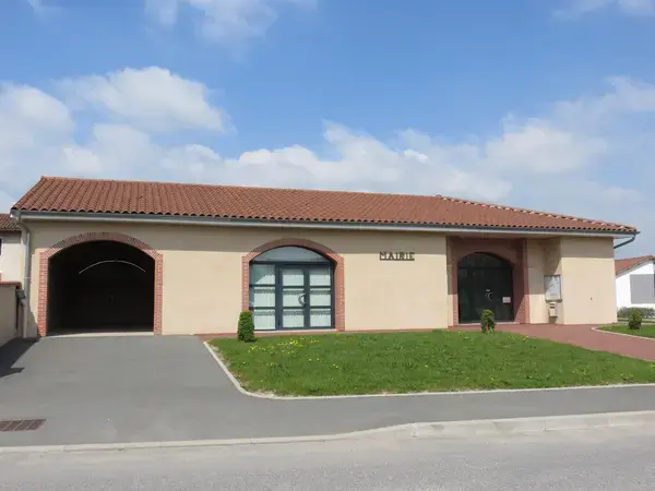 Monte Escalier 42 Monte escalier Mizérieux